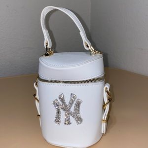 White small NY purse